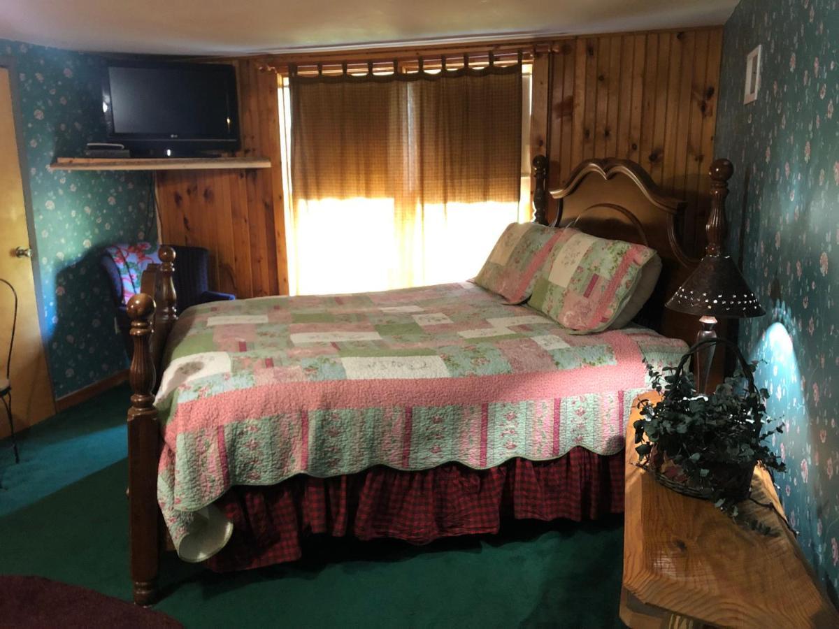 Smokies Bed And Breakfast - Evergreen Cottage Inn Pigeon Forge Ngoại thất bức ảnh