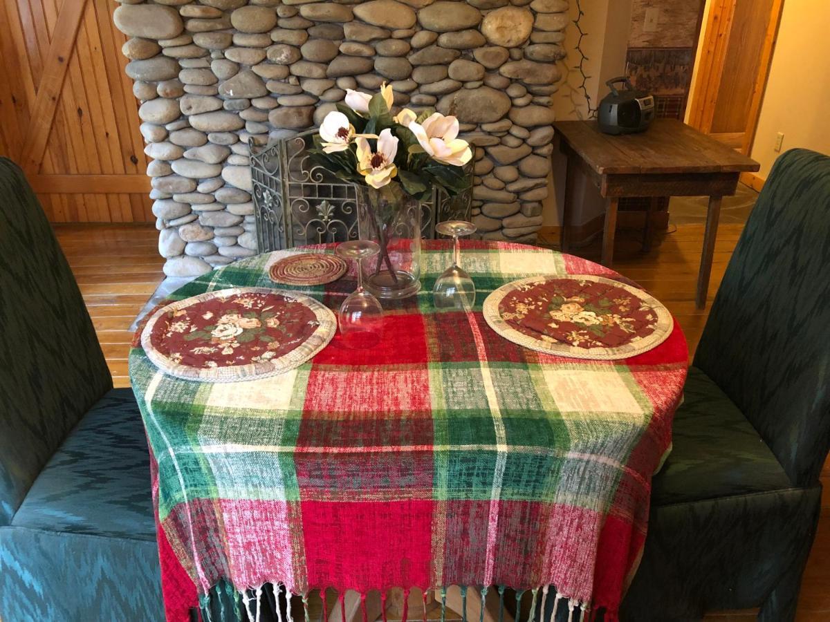 Smokies Bed And Breakfast - Evergreen Cottage Inn Pigeon Forge Ngoại thất bức ảnh